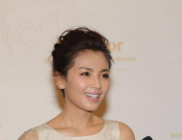 刘涛发长文否认婚变，辟谣老公炒币离婚，李三笑与工作室霸气互怼