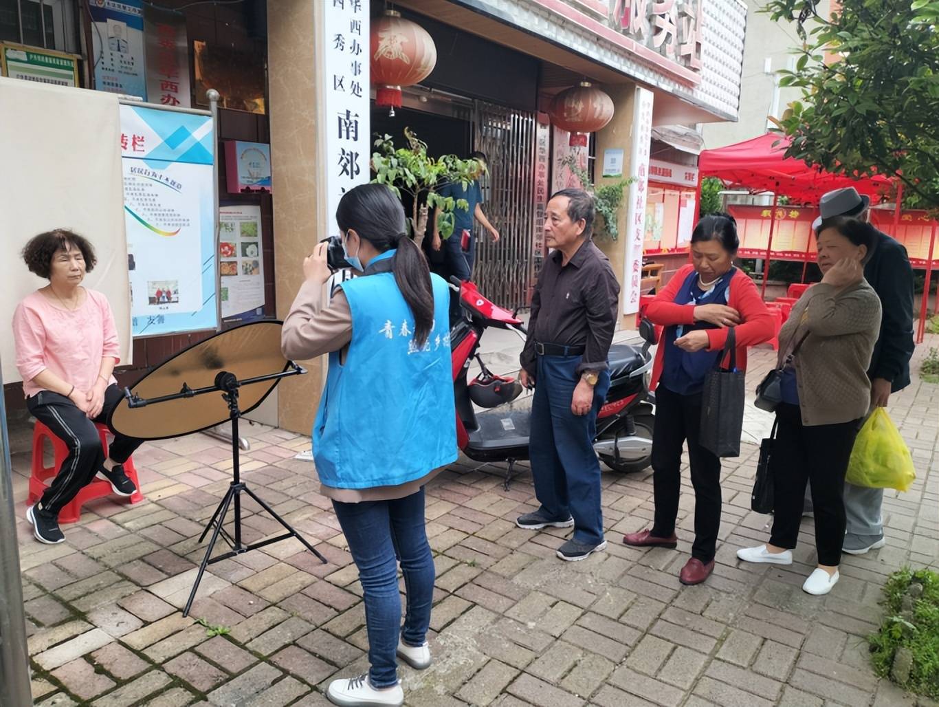 华西街道：青春聚力“照”亮乡村之华西篇