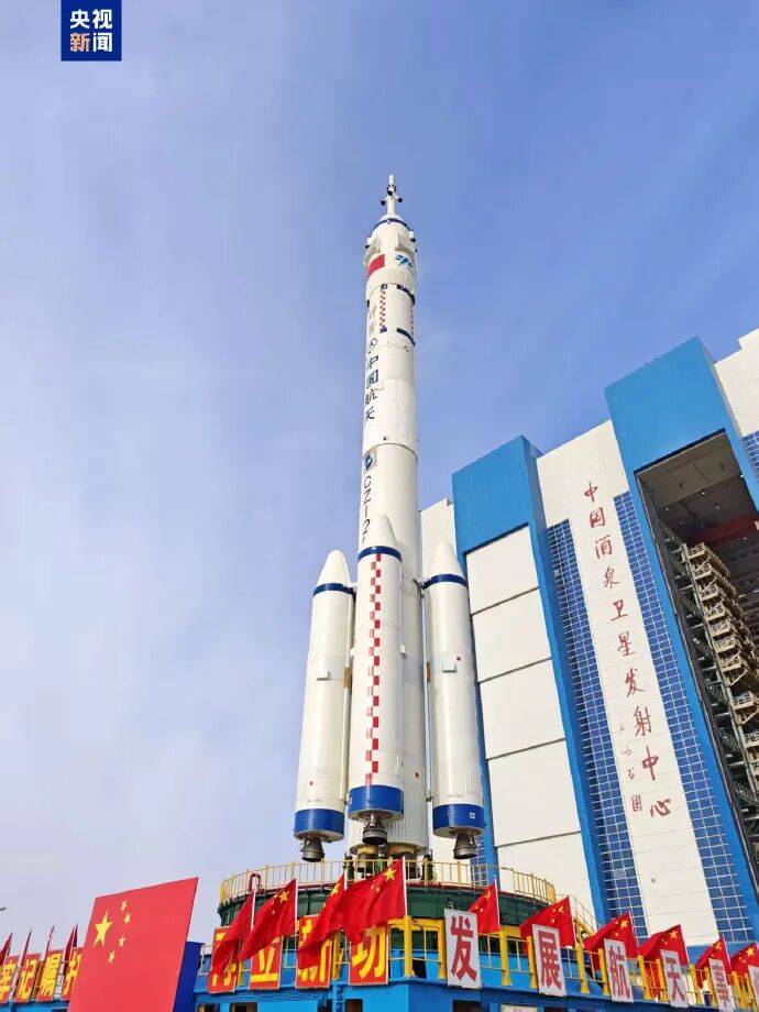 突破600万，九寨沟景区游客接待量创40年历史新高！本周末门票预订已达最大承载量